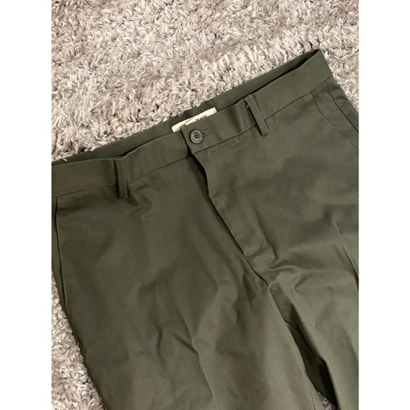 Good threads khakis straight cut  32x32 - Picture 3 of 7